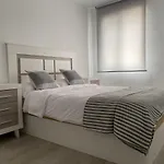 Apartamento דירה *